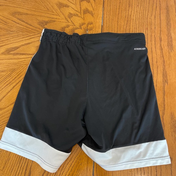 Adidas Classic Shorts Aeroready Men Sz S rarely used - Picture 7 of 7